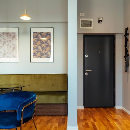 Beautiful Apartment - Top Location - Amazing Balcony Bukarest Kültér fotó