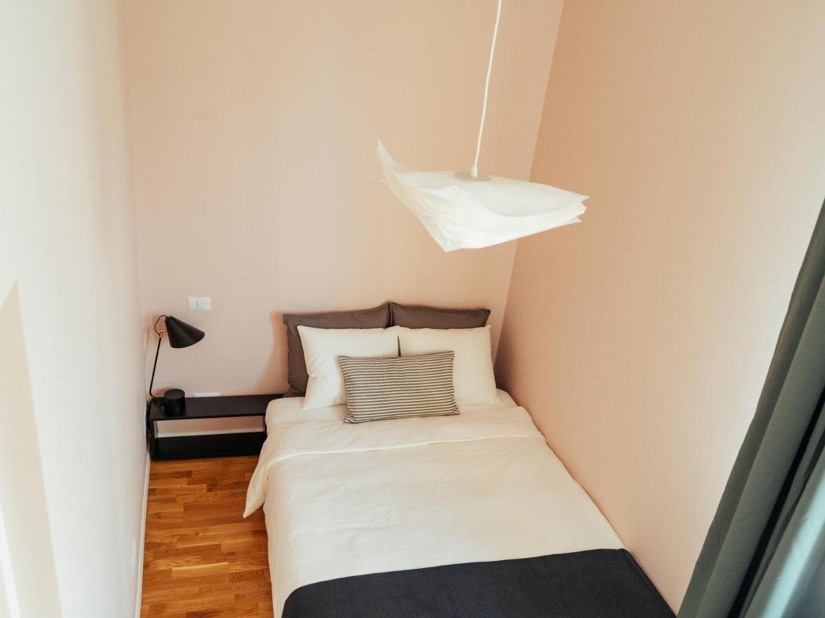 Beautiful Apartment - Top Location - Amazing Balcony Bukarest Kültér fotó